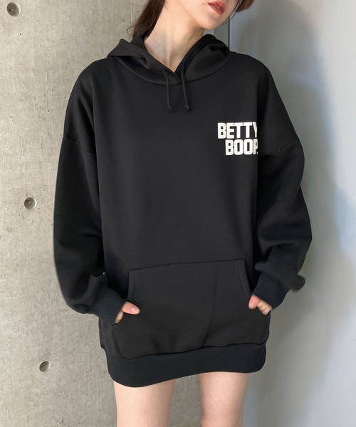 GLAMOROUS JANE（グラマラスジェーン）の「裏起毛BETTY BOOPバックプリントパーカー（パーカー・レディース・チャコールグレー/杢グレー/ブラック・FREE）」の15枚目の写真