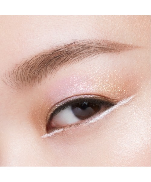 shu uemura（シュウウエムラ）の「シマリング アイライナー（シュウ ウエムラ × TASAKI）（アイライナー・レディース・【限定】エッジーブラックパール/【限定】ピュアホワイトパール・FREE）」の4枚目の写真