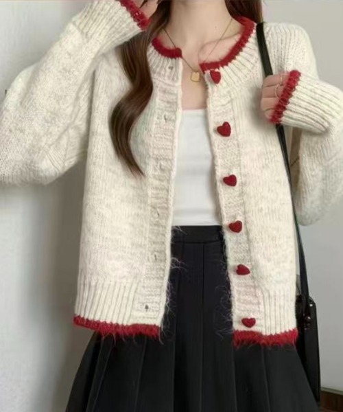 Achic(アシック)の「レッドハートボタンニットカーディガン(カーディガン/ボレロ・レディース・ネイビー/オフホワイト/グレー/アイボリー/グレー系その他・M)」の21枚目の写真