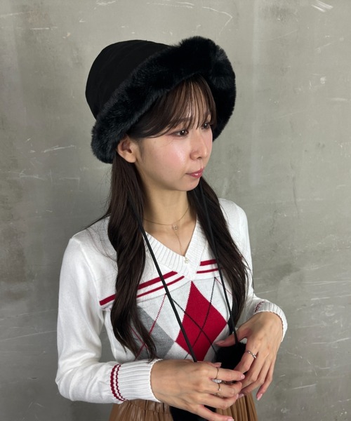 セール】もこもこファーバケハ ぽんぽん紐付き 厚手防寒ボアハット