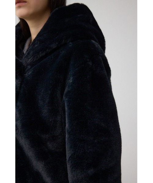 AZUL by moussy（アズールバイマウジー）の「フラッフィーフェイクファーブルゾン（ブルゾン・レディース・アイボリー/ブラック/ライトグレー・SMALL/MEDIUM）」の12枚目の写真