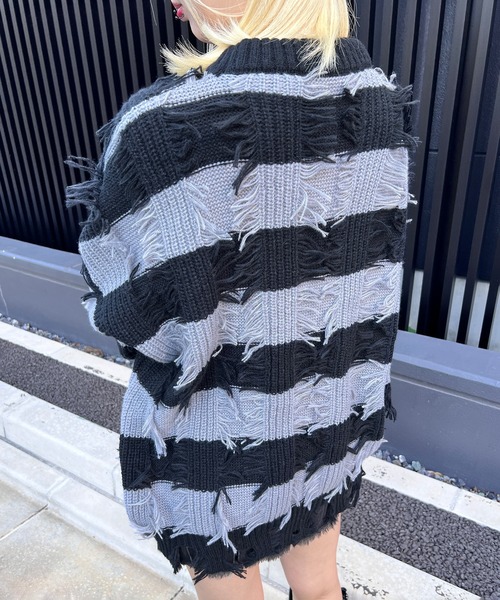 Figments（フィグメンツ）の「デストロイボーダーニット（ニット/セーター・レディース・グレー・FREE）」の3枚目の写真