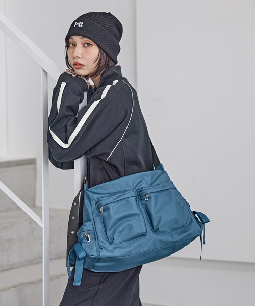 PAGEBOY（ページボーイ）の「リボンショルダーＢＡＧ（ショルダーバッグ・レディース・ブラック/ブルー・FREE）」の2枚目の写真