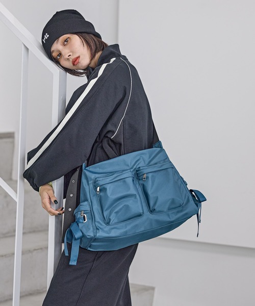 PAGEBOY（ページボーイ）の「リボンショルダーＢＡＧ（ショルダーバッグ・レディース・ブラック/ブルー・FREE）」の3枚目の写真