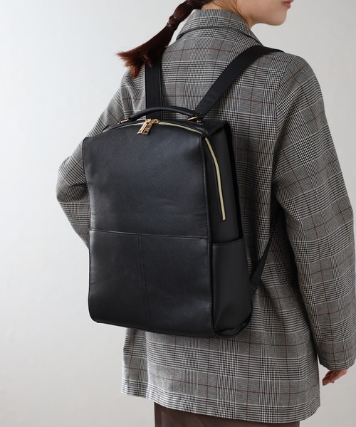 GUSCIO（グッシオ）の「【グッシオゴールドラベル】　スクエアリュック　ビジネス　A4（ビジネスバッグ・レディース・ネイビー/ベージュ/ブラック・FREE）」の2枚目の写真