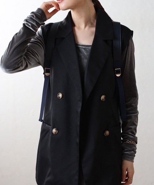 GUSCIO（グッシオ）の「【グッシオゴールドラベル】　スクエアリュック　ビジネス　A4（ビジネスバッグ・レディース・ネイビー/ベージュ/ブラック・FREE）」の6枚目の写真