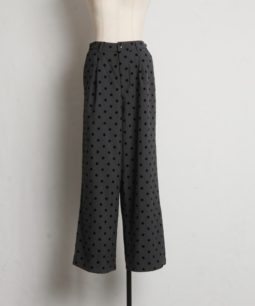 tocco closet(トッコ クローゼット)の「【ZOZO限定】フロッキードットワイドパンツ(その他パンツ・レディース・ブラック/グレー・M)」の10枚目の写真