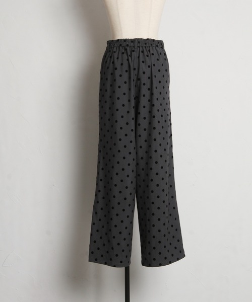 tocco closet(トッコ クローゼット)の「【ZOZO限定】フロッキードットワイドパンツ(その他パンツ・レディース・ブラック/グレー・M)」の8枚目の写真