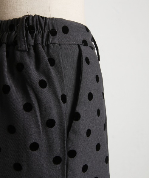 tocco closet(トッコ クローゼット)の「【ZOZO限定】フロッキードットワイドパンツ(その他パンツ・レディース・ブラック/グレー・M)」の12枚目の写真