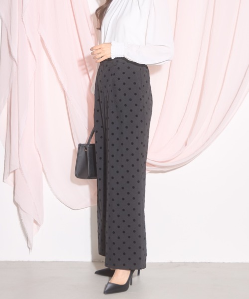 tocco closet(トッコ クローゼット)の「【ZOZO限定】フロッキードットワイドパンツ(その他パンツ・レディース・ブラック/グレー・M)」の21枚目の写真