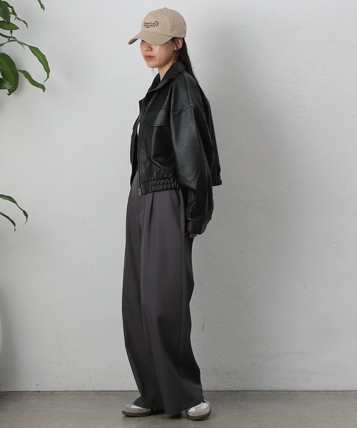 COLONY 2139（コロニートゥーワンスリーナイン）の「フェイクレザーショートブルゾン（ライダースジャケット・レディース・ブラウン/ブラック/アイボリー・FREE）」の5枚目の写真