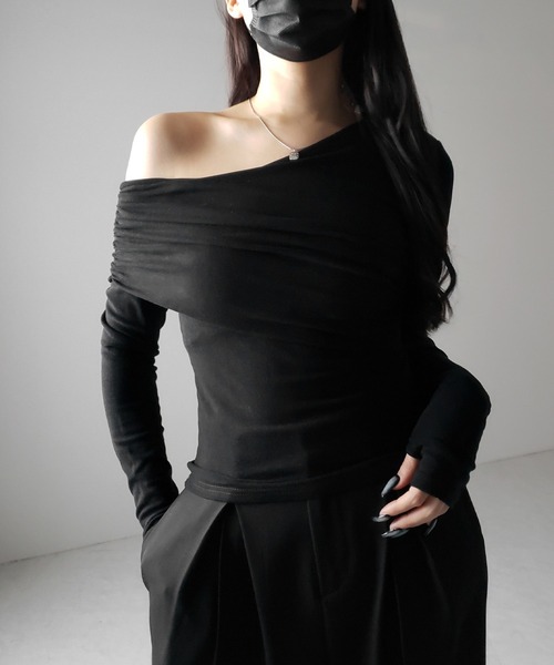 me+em select（ミームセレクト）の「※※【 ２color ／ 裏起毛 】ワンショルダードレープギャザースリムトップス ／ One-shoulder draped gather slim tops（Tシャツ/カットソー・レディース・ブラック/ホワイト・FREE）」の16枚目の写真