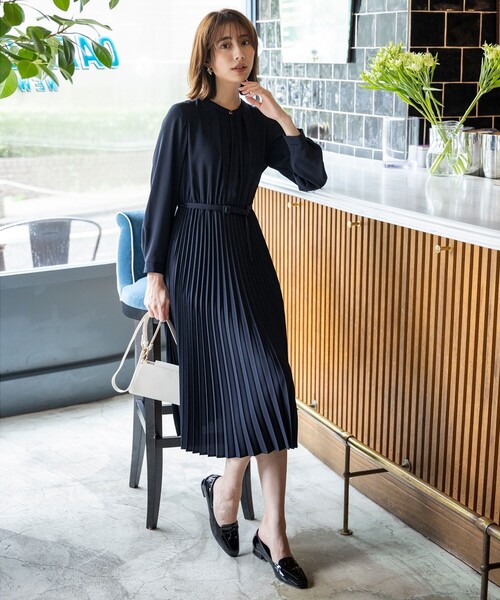 ANY SIS（エニィスィス）の「【23.0~24.0cm】エナメルローファーパンプス（パンプス・レディース・ブラック系/ベージュ系・LARGE/MEDIUM/SMALL）」の19枚目の写真