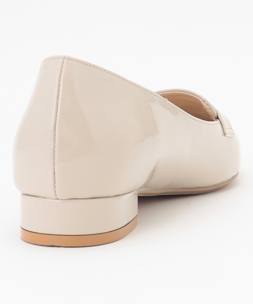 ANY SIS（エニィスィス）の「【23.0~24.0cm】エナメルローファーパンプス（パンプス・レディース・ブラック系/ベージュ系・LARGE/MEDIUM/SMALL）」の6枚目の写真