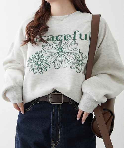 continuer de NICE CLAUP（コンティニューデナイスクラップ）の「裏起毛フラワー刺繍スウェット（スウェット・レディース・オートミール/スミクロ/ネイビー/オフホワイト・FREE）」の4枚目の写真