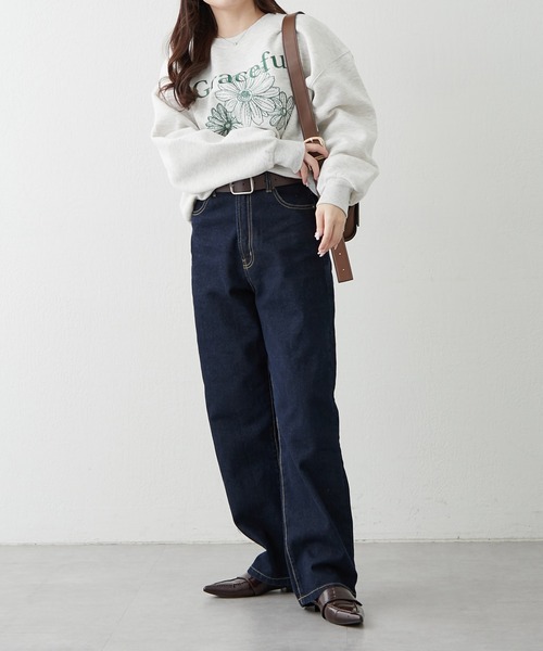 continuer de NICE CLAUP（コンティニューデナイスクラップ）の「裏起毛フラワー刺繍スウェット（スウェット・レディース・オートミール/スミクロ/ネイビー/オフホワイト・FREE）」の10枚目の写真