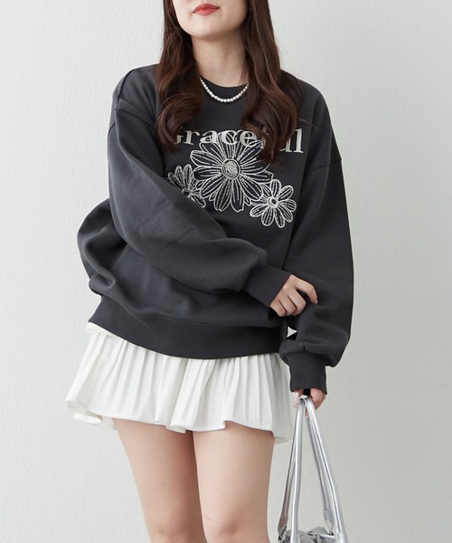 continuer de NICE CLAUP（コンティニューデナイスクラップ）の「裏起毛フラワー刺繍スウェット（スウェット・レディース・オートミール/スミクロ/ネイビー/オフホワイト・FREE）」の21枚目の写真