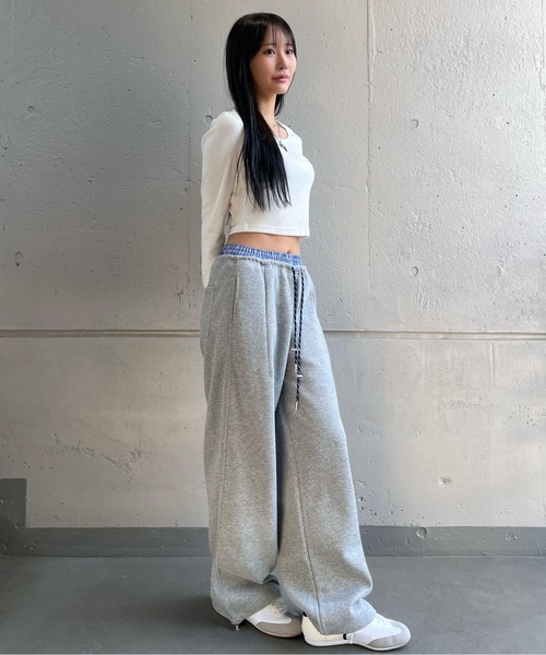 ALLuRing ChaRm(アリュリングチャーム)の「Double Waist Layered Petite Pants / ダブルウエストレイヤードペチパンツ(スウェットパンツ・レディース・グレー/ブラック・S/M)」の17枚目の写真