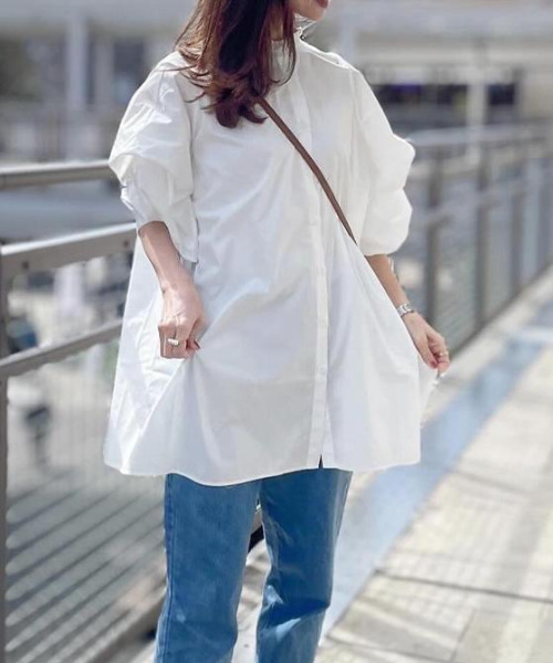 aquagarage（アクアガレージ）の「ショルダータックドレープシャツ（シャツ/ブラウス・レディース・オフホワイト/ストライプ・M）」の5枚目の写真