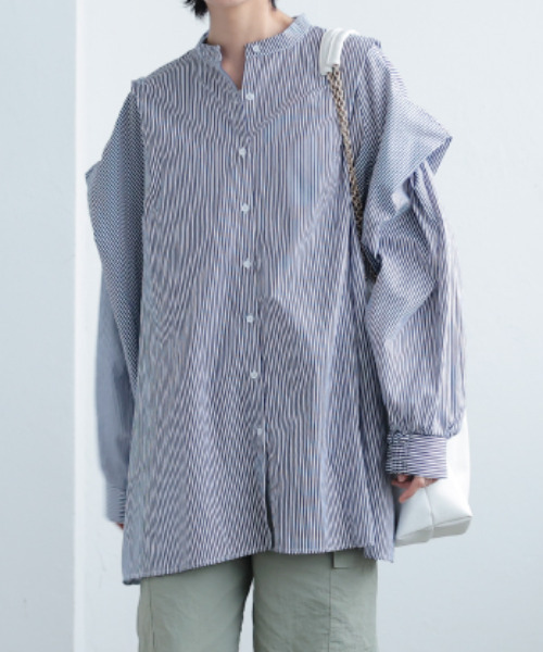 aquagarage（アクアガレージ）の「ショルダータックドレープシャツ（シャツ/ブラウス・レディース・オフホワイト/ストライプ・M）」の8枚目の写真