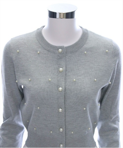 CLEAR BASIC（クリアベーシック）の「パールデザインニットカーディガン[大人 フェミニン オフィスカジュアル 着回し抜群]≪SS新作≫（カーディガン/ボレロ・レディース・アイボリー/ネイビー/ライトピンク/グレー・F）」の16枚目の写真