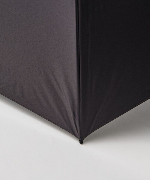 BEAUTY&YOUTH UNITED ARROWS（ビューティーアンドユースユナイテッドアローズ）の「傘ソムリエ監修 QUICK SHUT 折り畳み傘 -晴雨兼用 -（折りたたみ傘・レディース・ライトグレー/ブラック・FREE）」の17枚目の写真