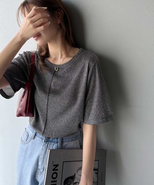 classicalelf(クラシカルエルフ)の「光を纏う。センターメロウシアーラメ半袖Tシャツ(Tシャツ/カットソー・レディース・ブルー/ブラック/ライトグレー/ベージュ・LARGE/SMALL/X-LARGE/MEDIUM)」の8枚目の写真