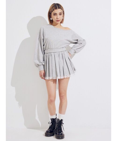 EVRIS（エヴリス）の「プリーツスウェットミニスカート【セットアップ着用可能】（スカート・レディース・グレー/ブラック/ブラウン・FREE）」の8枚目の写真