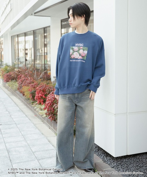 SENSE OF PLACE by URBAN RESEARCH(センスオブプレイスバイアーバンリサーチ)の「NYBG クルーネックルーズスウェットB(スウェット・メンズ・ブラック/ブルー/ホワイト・MEDIUM/LARGE)」の22枚目の写真