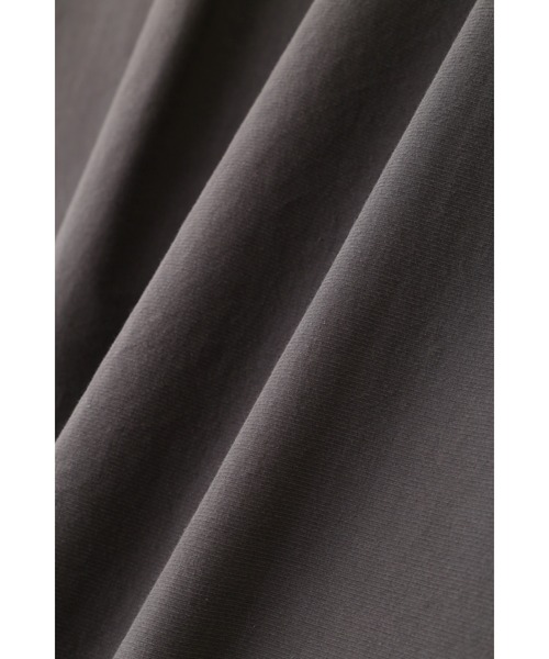 MHL.（エムエイチエル）の「COTTON CORD SHIRTING（シャツ/ブラウス・メンズ・チャコール/オフホワイト・SMALL/MEDIUM/LARGE）」の10枚目の写真