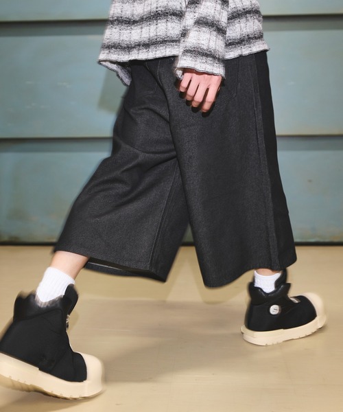 MSG（エムエスジー）の「ヴィンテージ加工オーバーバギージョーツ　ハーフデニム【UNISEX】（デニムパンツ・メンズ・ブラック/ブルー/カモフラージュ/ブラウン/ブラック系/ブルー系・S/M/L/XL）」の2枚目の写真