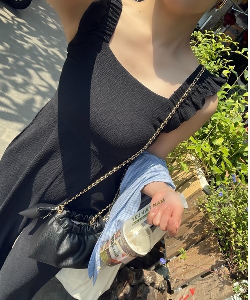 KOBE LETTUCE（コウベレタス）の「[ kiminaさんコラボ ]ショルダーフリルオールインワン（つなぎ/オールインワン・レディース・ブラウン/ドット/ブラック・M-Short/M-Long）」の5枚目の写真