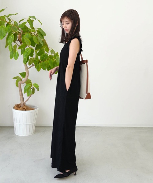 KOBE LETTUCE（コウベレタス）の「[ kiminaさんコラボ ]ショルダーフリルオールインワン（つなぎ/オールインワン・レディース・ブラウン/ドット/ブラック・M-Short/M-Long）」の7枚目の写真