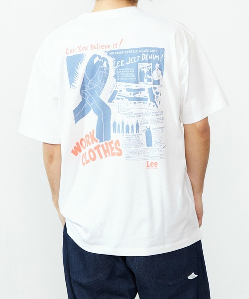 Lee（リー）の「Lee/リー バックプリントTシャツ（Tシャツ/カットソー・メンズ・サックスブルー/チャコールグレー/ホワイト/ホワイト系その他・SMALL/MEDIUM/X-LARGE/LARGE）」の2枚目の写真