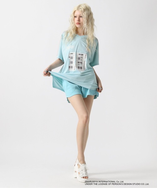 FOREVER 21（フォーエバー トゥエンティーワン）の「【ANGEL BLUE】ゲームシャツ（Tシャツ/カットソー・レディース・ナチュラル/ブルー/ブラック・FREE）」の9枚目の写真