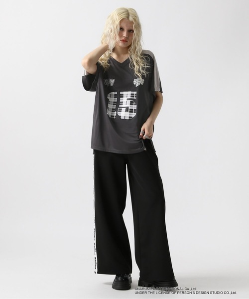 FOREVER 21（フォーエバー トゥエンティーワン）の「【ANGEL BLUE】ゲームシャツ（Tシャツ/カットソー・レディース・ナチュラル/ブルー/ブラック・FREE）」の18枚目の写真