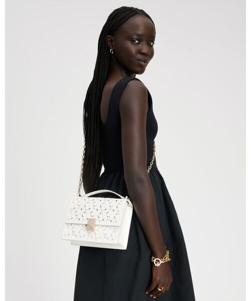 kate spade new york(ケイトスペード ニューヨーク)の「デコ アイレット チェーン ショルダー バッグ(ショルダーバッグ・レディース・ホワイト・ONESIZE)」の5枚目の写真