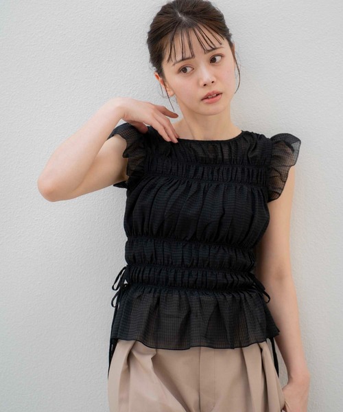 NOELA(ノエラ)の「シャーリングブラウス(シャツ/ブラウス・レディース・サックスブルー/ブラック/オフホワイト・フリー)」の1枚目の写真