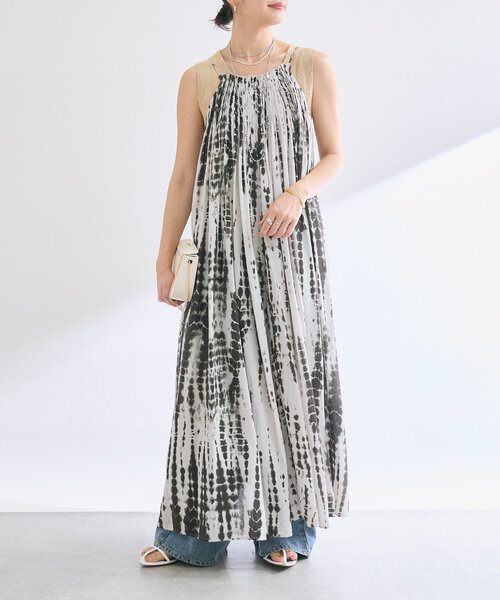 RIVE DROITE（リヴドロワ）の「【à Nice （ア ・ニース）】タイダイプリントキャミドレス（ワンピース・レディース・ブラック/カーキ・FREE）」の2枚目の写真