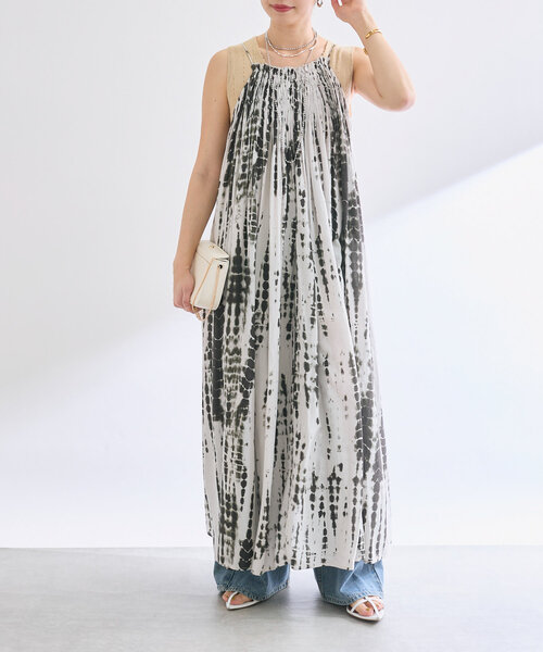RIVE DROITE（リヴドロワ）の「【à Nice （ア ・ニース）】タイダイプリントキャミドレス（ワンピース・レディース・ブラック/カーキ・FREE）」の4枚目の写真