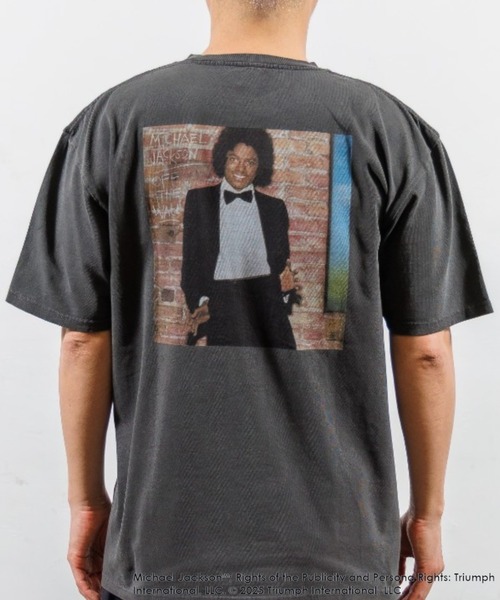 JUNKSOUL(ジャンクソウル)の「JUNK SOUL/MICHAEL JACKSON(マイケルジャクソン) PHOTO Tシャツ (M4)(Tシャツ/カットソー・メンズ・ホワイト/チャコールグレー・X-LARGE/LARGE/MEDIUM)」の2枚目の写真