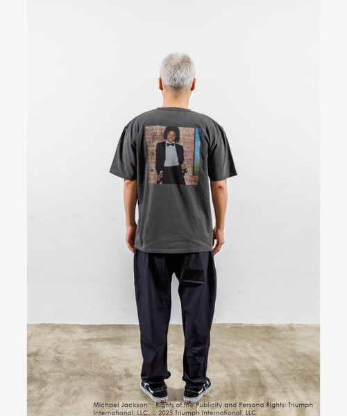 JUNKSOUL(ジャンクソウル)の「JUNK SOUL/MICHAEL JACKSON(マイケルジャクソン) PHOTO Tシャツ (M4)(Tシャツ/カットソー・メンズ・ホワイト/チャコールグレー・X-LARGE/LARGE/MEDIUM)」の15枚目の写真