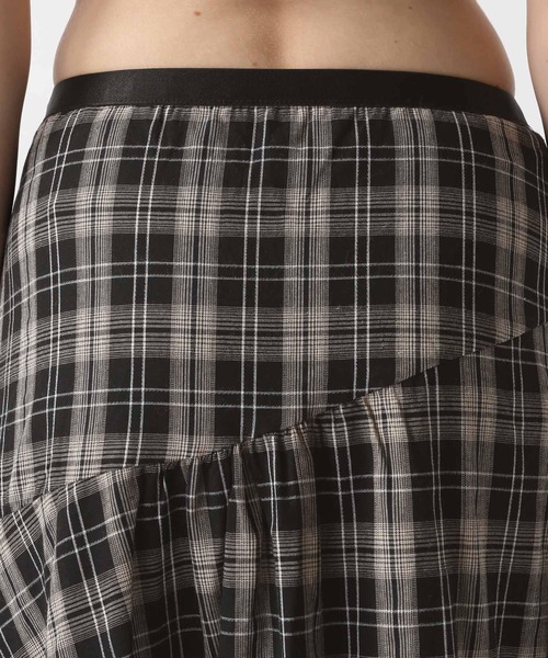 FOREVER 21（フォーエバー トゥエンティーワン）の「【2025SS】イレヘムロングスカート（スカート・レディース・チェック・FREE）」の5枚目の写真
