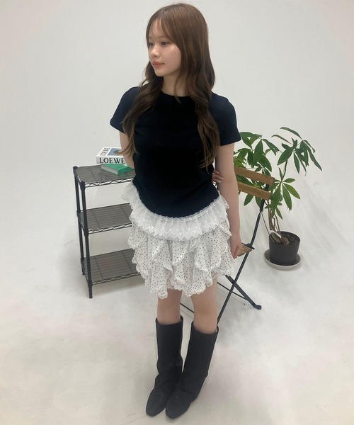 .KOM(ドットコム)の「A'GEM/9 × .kom 『.KOM/ドットケーオーエム』サイドギャザー レース付き半袖Tシャツ(Tシャツ/カットソー・レディース・アイボリー/ライトグレー/ブラック・FREE)」の15枚目の写真