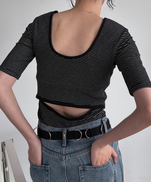 bita.（ビタ）の「バックオープンカップ付きリブトップス（Tシャツ/カットソー・レディース・ブラック/ホワイト・FREE）」の7枚目の写真