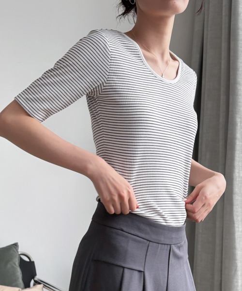 bita.（ビタ）の「バックオープンカップ付きリブトップス（Tシャツ/カットソー・レディース・ブラック/ホワイト・FREE）」の16枚目の写真