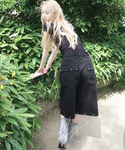 musubore(ムスボレ)の「【 select 】studs bermuda black denim PT / スタッズバミューダパンツ(デニムパンツ・レディース・ブラック・L/M)」の3枚目の写真