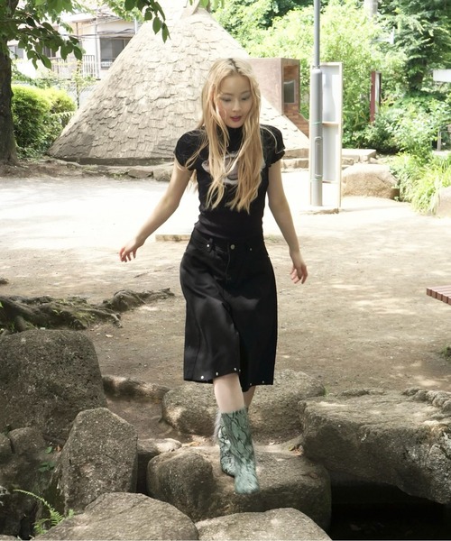 musubore(ムスボレ)の「【 select 】studs bermuda black denim PT / スタッズバミューダパンツ(デニムパンツ・レディース・ブラック・L/M)」の18枚目の写真