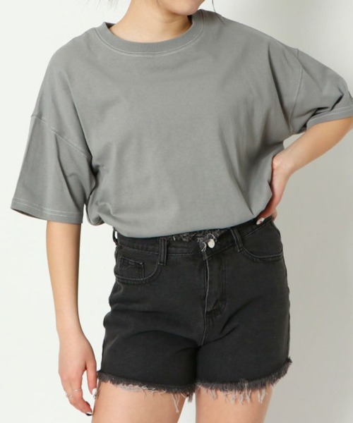 GORGE(ゴージ)の「《配色ステッチ×ラウンドヘム》レディース コットン 半袖Tシャツ ゆったり 体型カバー 春夏秋(Tシャツ/カットソー・レディース・オフホワイト/カーキ/ブラック/グレイッシュベージュ・F)」の4枚目の写真