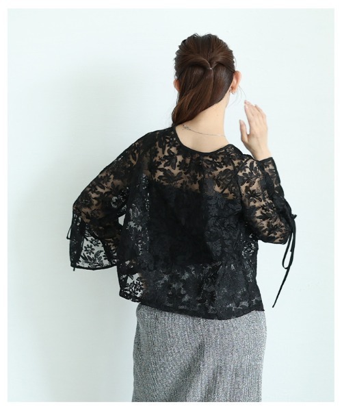 Sawa a la mode（サワアラモード）の「総花柄レースフレアスリーブブラウス（シャツ/ブラウス・レディース・オフホワイト/ブラック・FREE）」の8枚目の写真